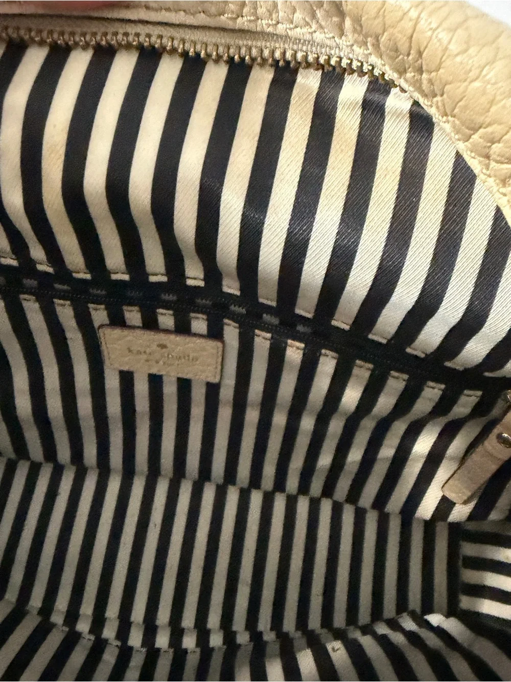 kate spade South port Avenue Alyssa Black and Cream Pebbled Leather Satchel M